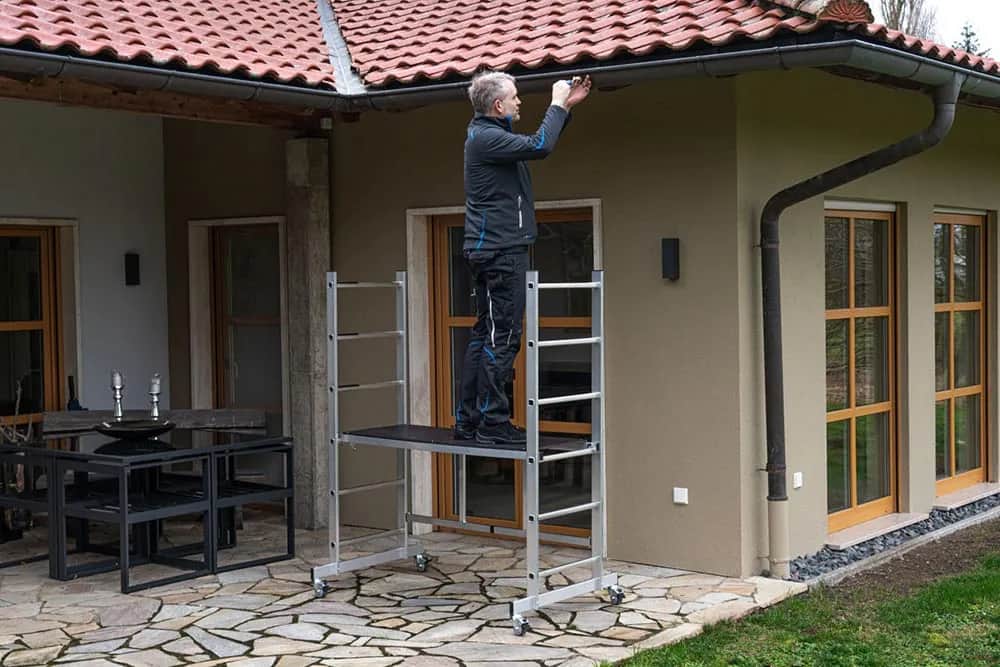 Odgromienie rusztowania - jak uniknąć niebezpieczeństw na budowie Odgromienie rusztowania - jak uniknąć niebezpieczeństw na budowie