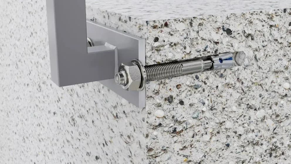 Jak mocować kotwy stalowe, aby zapewnić maksymalne bezpieczeństwo konstrukcji